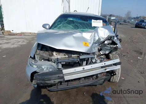 2002 Buick Century Custom z USA, uszkodzony, nr VIN 2G4WS52JX21221809